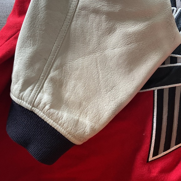 Nike Bomber Jacket - Gently Used - Picture 6 of 11